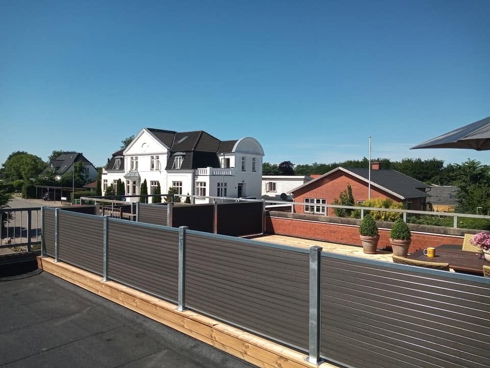 Træterrasse ved hus